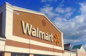 Does Walmart Cash Checks? Does Walmart Cash Checks