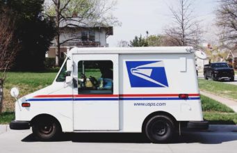 How Late Does USPS Deliver? How Late Does USPS Deliver