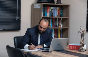 10 Things Every Lawyer Should Know 10 Things Every Lawyer Should Know