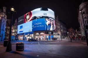 How To Turn Your Businesses Fence Into A Billboard