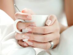 5 Life Hacks: How To Deal With Brittle Nails How To Deal With Brittle Nails