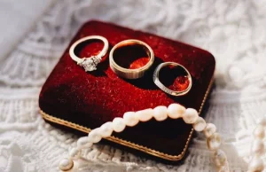 Keeping Your Keepsakes Relevant – 3 Ideas For Transforming Heirlooms Into Wearable Art Keeping Your Keepsakes Relevant