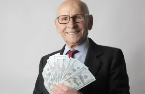 5 Great Ways For Seniors To Save Money 5 Great Ways For Seniors To Save Money