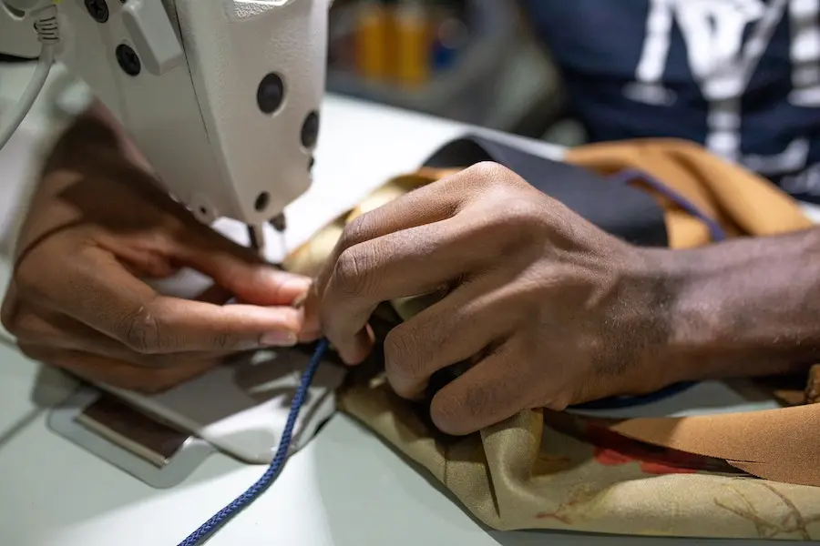 How To Change The Needle On A Singer Sewing Machine