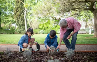 How To Get Rid Of Weeds Without Poisoning Your Garden How To Get Rid Of Weeds Without Poisoning Your Garden