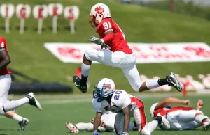 8 Essential Fantasy Football Draft Tips 8 Essential Fantasy Football Draft Tips