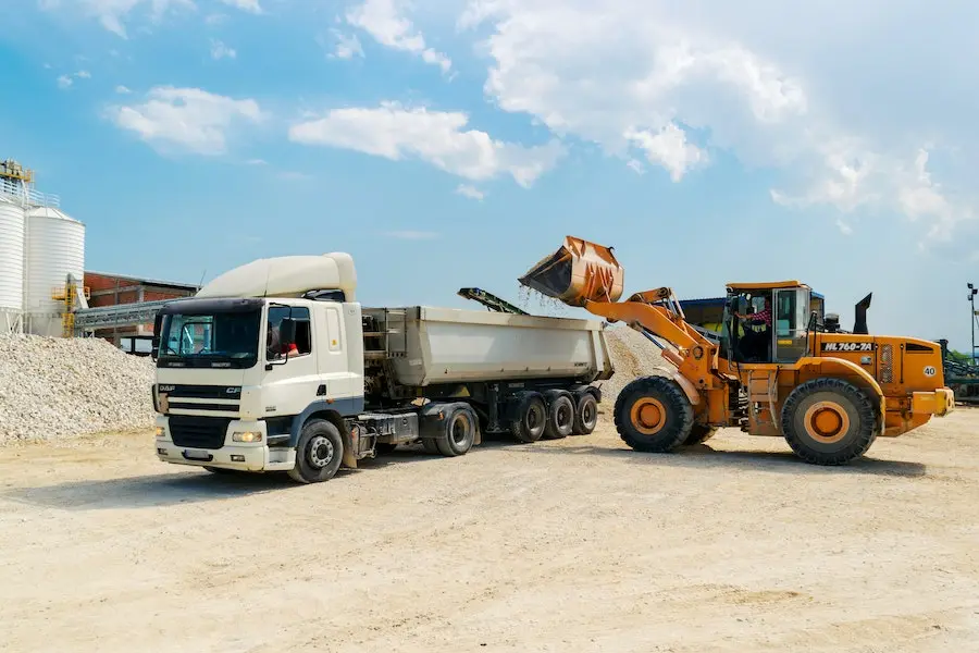 Tips For Heavy Equipment That Will Keep Your Machinery Running For Longer