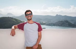 Ultimate Guide To Looking And Feeling Youthful Ultimate Guide To Looking And Feeling Youthful