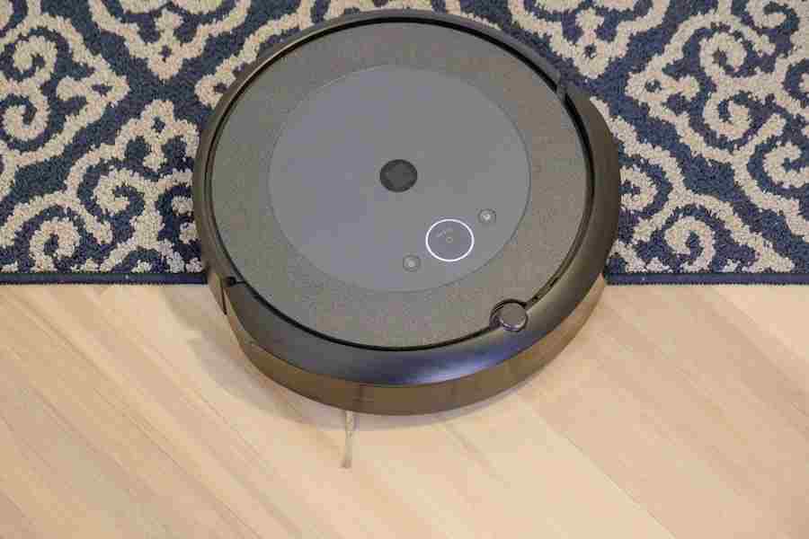 How To Clean Roomba i7