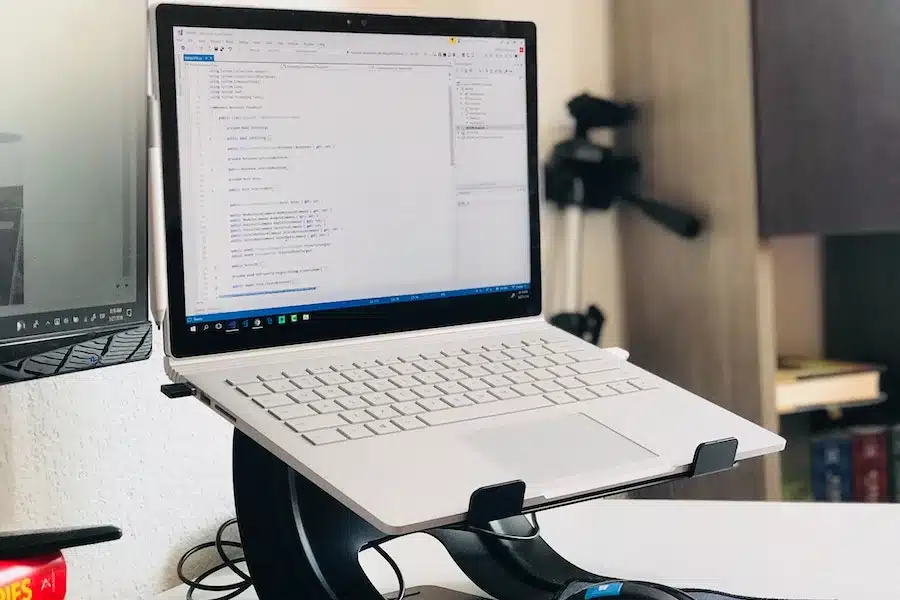 How To Choose The Right Laptop Stand For Your Needs