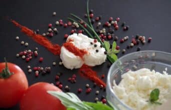 What To Put On Cottage Cheese: Toppings For Cottage Cheese What To Put On Cottage Cheese