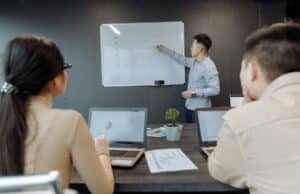 7 Tips From Human Resources For Company Managers Tips From Human Resources For Company Managers