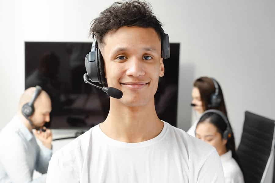 Integrating Call Center Software With Productivity Apps For Efficiency