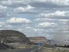 Freight Train Derailment Sparks Interstate Closure Near Arizona-New Mexico Border Freight Train Derailment Sparks Interstate Closure Near Arizona-New Mexico Border