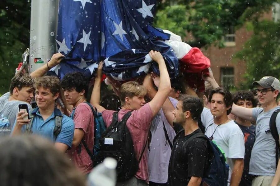 UNC Fraternity Members Protect Reinstated American Flag from Campus Group Swapping It with Palestinian Flag
