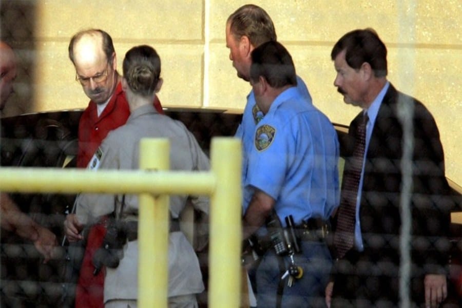 Serial Killer's Daughter Faces Him In Prison Confronts Explosive Diary Entry Implying Her Victimization