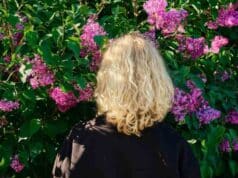 Senior Citizen Low Maintenance Hairstyles for 60-Year-Old Women with Fine Hair: Stylish and Practical Options Senior Citizen Low Maintenance Hairstyles for 60-Year-Old Women with Fine Hair